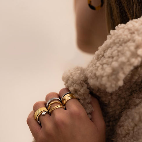 Skultuna & GtG Sharktooth Ring Thin Gold